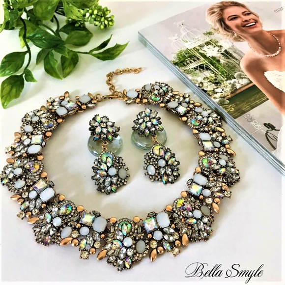 Bella Smyle Jewelry - GN5 | Royal White Gems Choker Statement Necklace